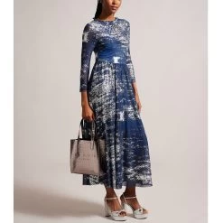 Ted Baker REPTCON Icon Small Gunmetal Croc Bag -Ted Baker Shop 253519 gunmetal ted baker reptcon icon small gunmetal croc bag 2