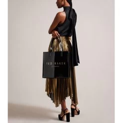 Ted Baker CRINKON Icon Large Black Crinkle Texture Bag -Ted Baker Shop 271041 black ted baker crinkon icon large black crinkle texture bag 2