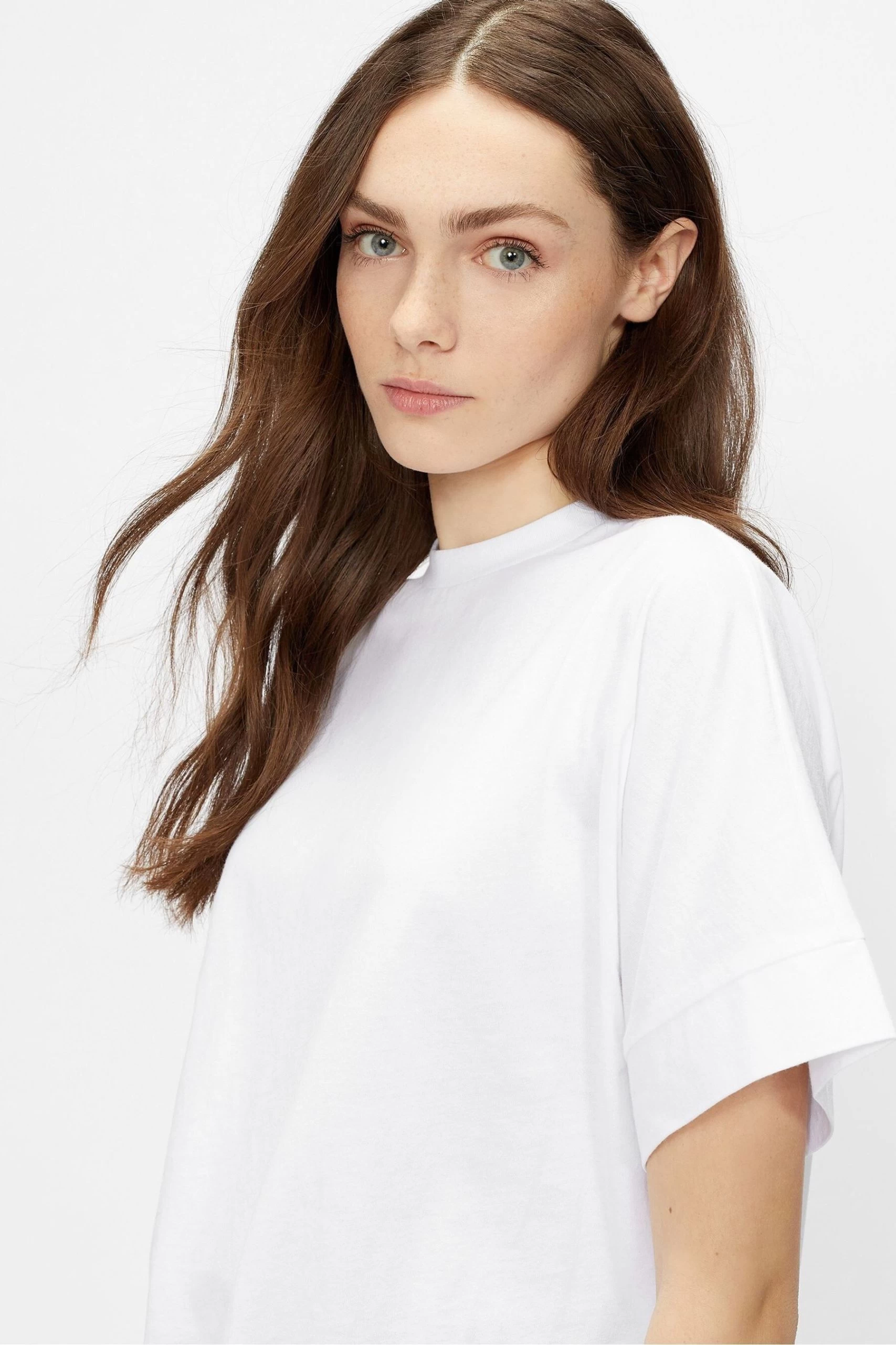 Ted Baker White Erisana Easy Fit Grown Up Sleeve T-Shirt 6 Ted Baker White Erisana Easy Fit Grown Up Sleeve T-Shirt - Image 4