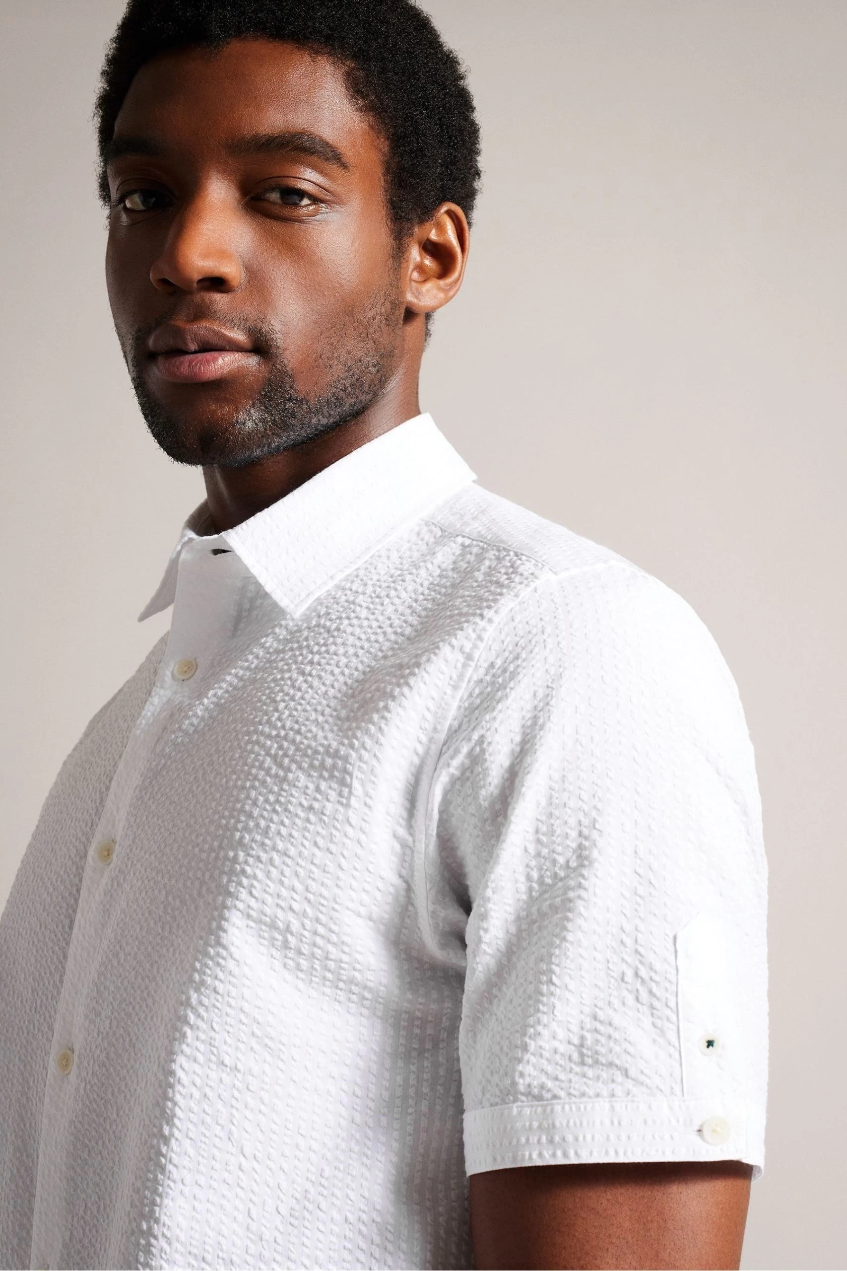 Ted Baker Stansho Short Sleeve Seersucker Smart White Shirt 6 Ted Baker Stansho Short Sleeve Seersucker Smart White Shirt - Image 4
