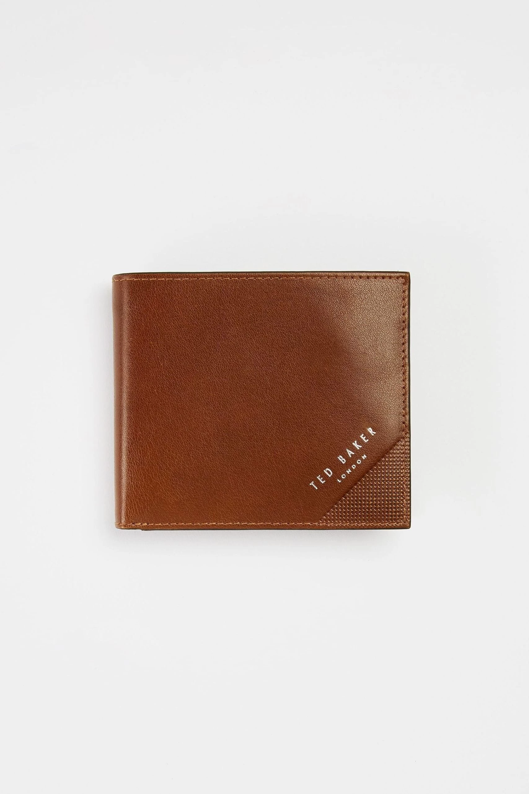 Ted Baker Prug Embossed Corner Leather Bifold Wallet With Coin 3 Ted Baker Prug Embossed Corner Leather Bifold Wallet With Coin