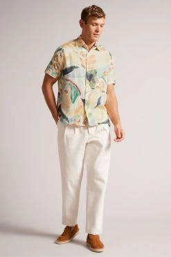 Ted Baker Renato Multicol Short Sleeved Floral Printed Natural Shirt 9 Ted Baker Renato Multicol Short Sleeved Floral Printed Natural Shirt -Ted Baker Shop 655682s3