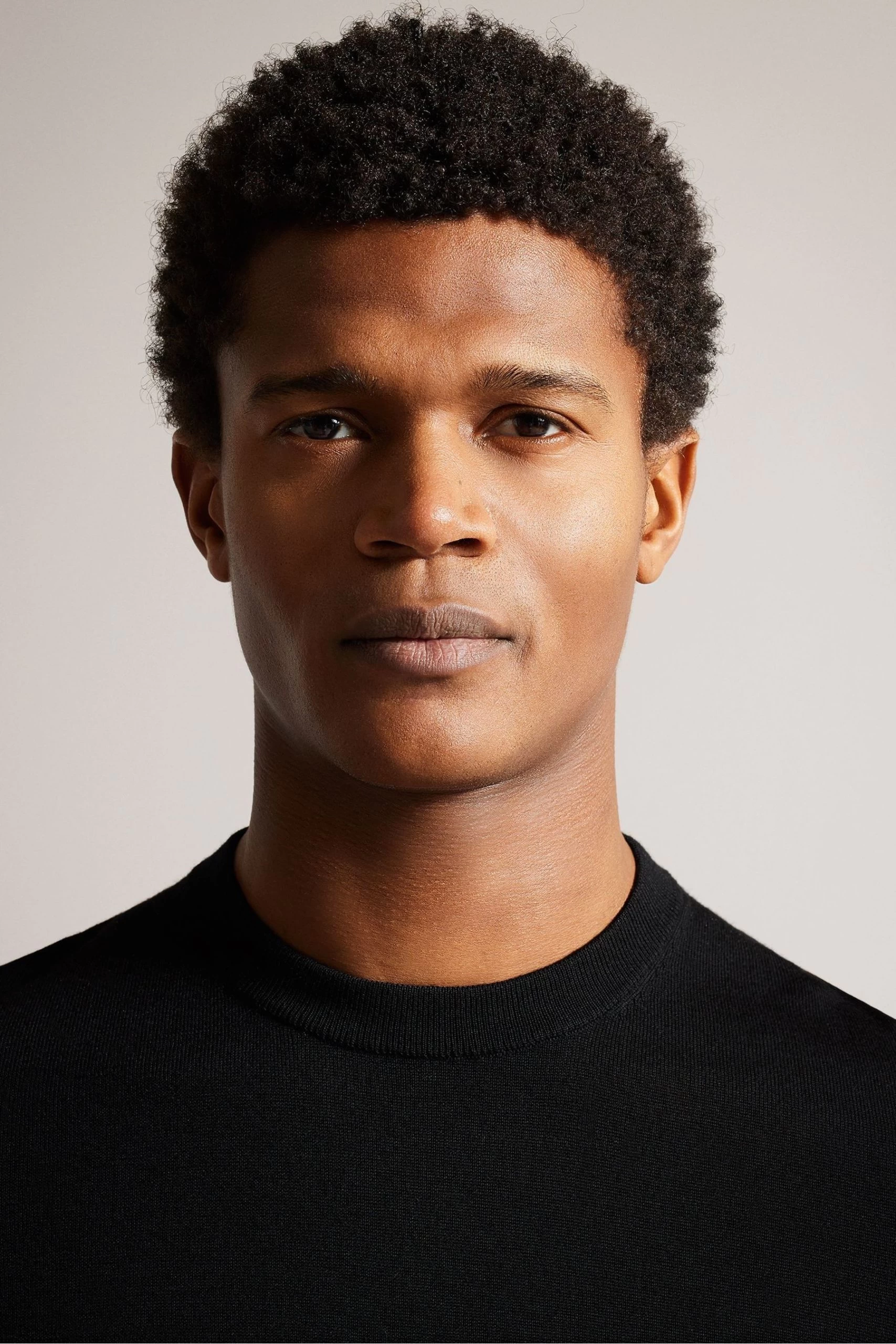 Ted Baker Senti Short Sleeved Knitted Plain Black T-Shirt 6 Ted Baker Senti Short Sleeved Knitted Plain Black T-Shirt - Image 4