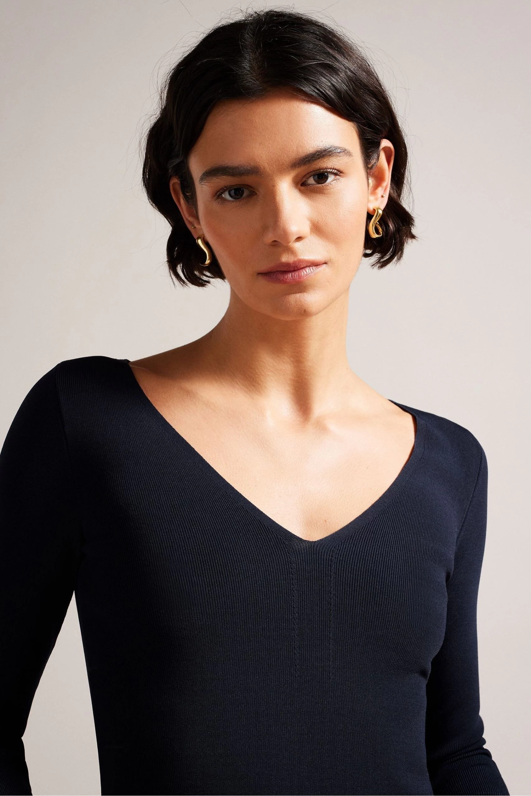Ted Baker Blue Cileste V-Neck Slim Fit Knit Top 6 Ted Baker Blue Cileste V-Neck Slim Fit Knit Top - Image 4