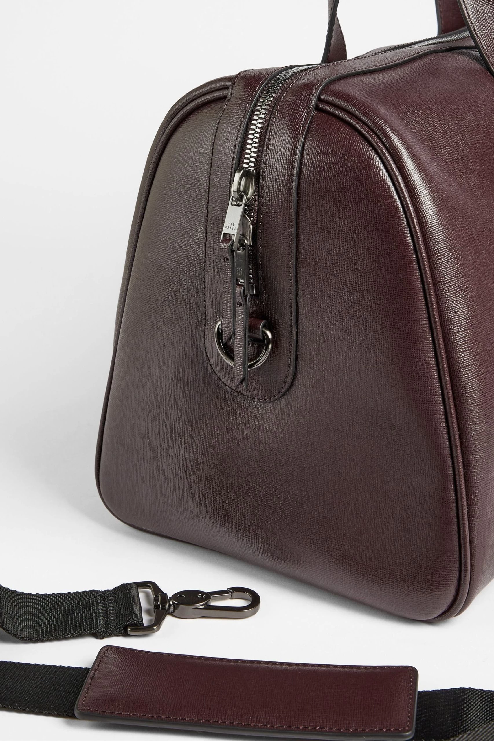 Ted Baker Red Fidick Saffiano Leather Holdall 5 Ted Baker Red Fidick Saffiano Leather Holdall - Image 3