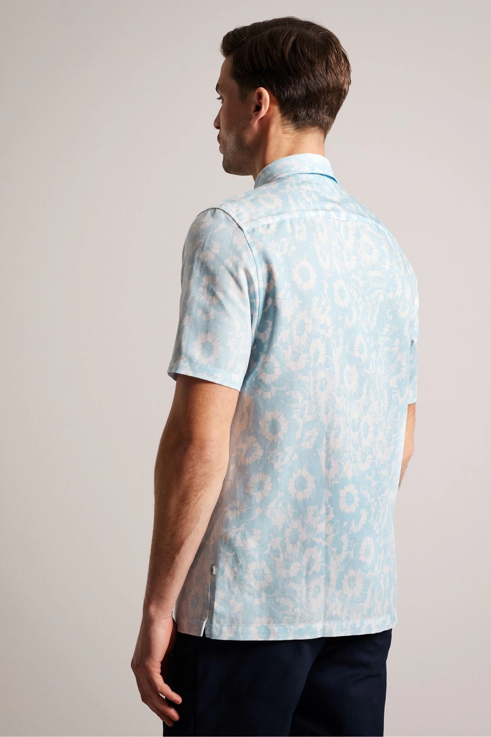 Ted Baker Blue Flaisby Short Sleeved Linen Blend Floral Print Shirt 4 Ted Baker Blue Flaisby Short Sleeved Linen Blend Floral Print Shirt - Image 2