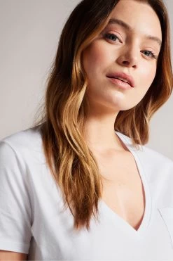 Ted Baker Lovage Easy Fit V-Neck White T-Shirt 8 Ted Baker Lovage Easy Fit V-Neck White T-Shirt -Ted Baker Shop D29491s3