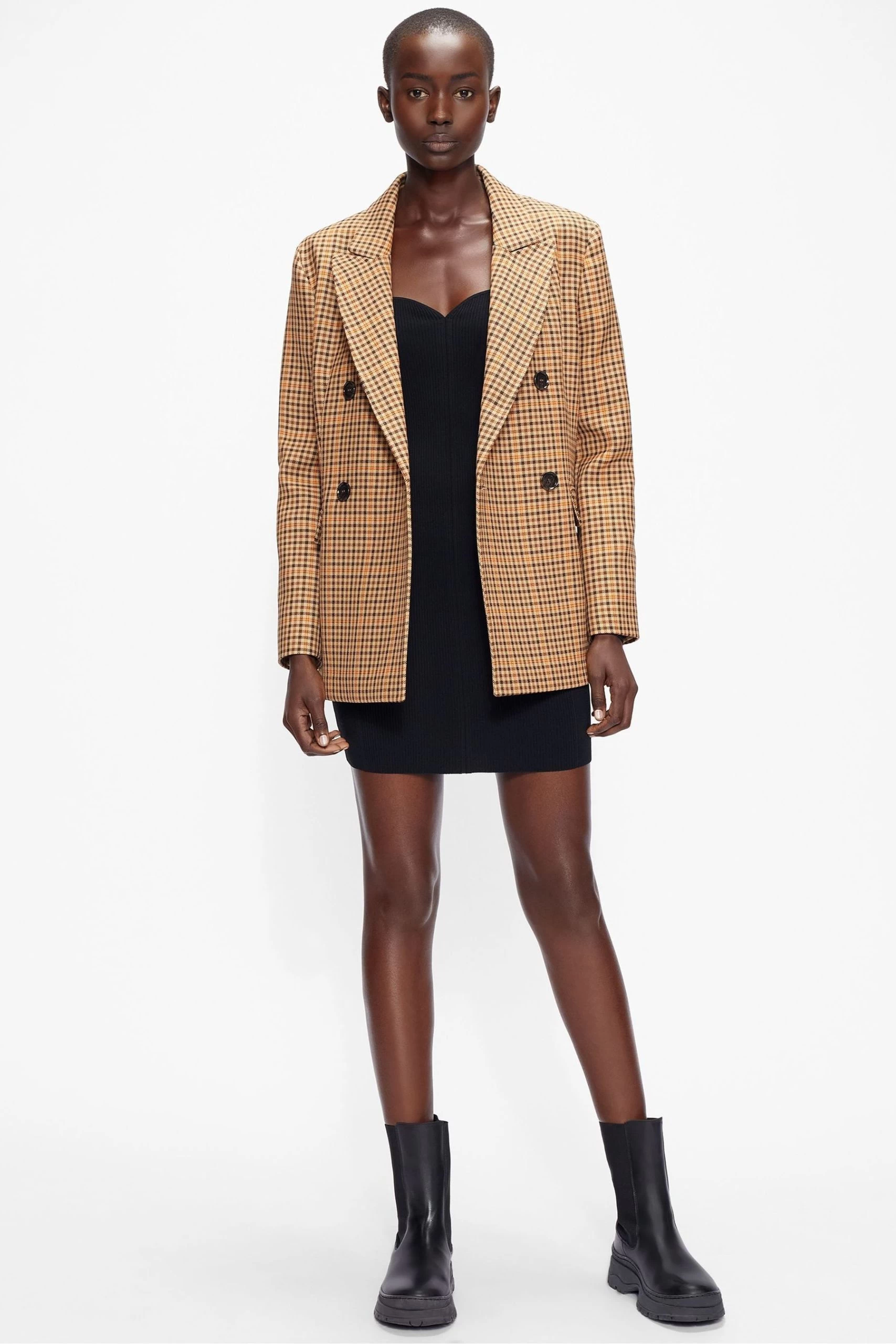 Ted Baker Mmeggi Sweetheart Neckline Black Bodycon Dress 5 Ted Baker Mmeggi Sweetheart Neckline Black Bodycon Dress - Image 3