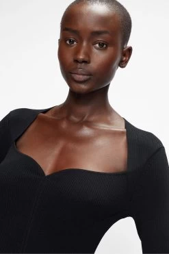 Ted Baker Mmeggi Sweetheart Neckline Black Bodycon Dress 11 Ted Baker Mmeggi Sweetheart Neckline Black Bodycon Dress -Ted Baker Shop D29924s4