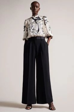 Ted Baker Jessiaa White Top With Stand Collar And Balloon Sleeve 9 Ted Baker Jessiaa White Top With Stand Collar And Balloon Sleeve -Ted Baker Shop D40084s3