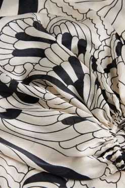 Ted Baker Jessiaa White Top With Stand Collar And Balloon Sleeve 11 Ted Baker Jessiaa White Top With Stand Collar And Balloon Sleeve -Ted Baker Shop D40084s5