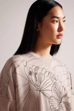 Ted Baker Dusky Pink Carmile Graphic Sweatshirt 8 Ted Baker Dusky Pink Carmile Graphic Sweatshirt -Ted Baker Shop D40089s3