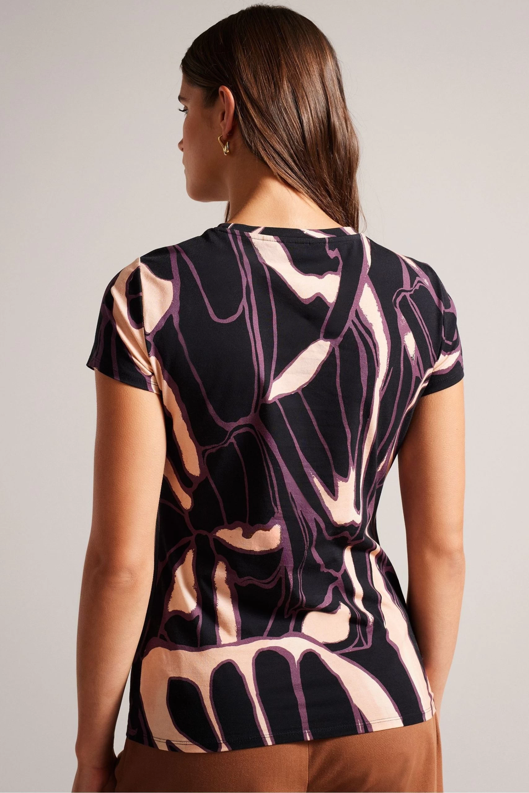 Ted Baker Nude Pink Chrissi Printed Fitted T-Shirt 5 Ted Baker Nude Pink Chrissi Printed Fitted T-Shirt - Image 3