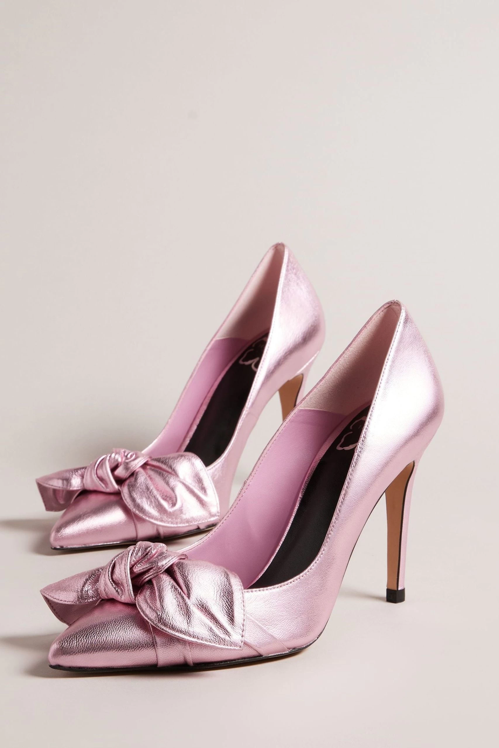 Ted Baker Lt-Pink Royal 100Mm Metallic Bow Court Shoes 4 Ted Baker Lt-Pink Royal 100Mm Metallic Bow Court Shoes - Image 2