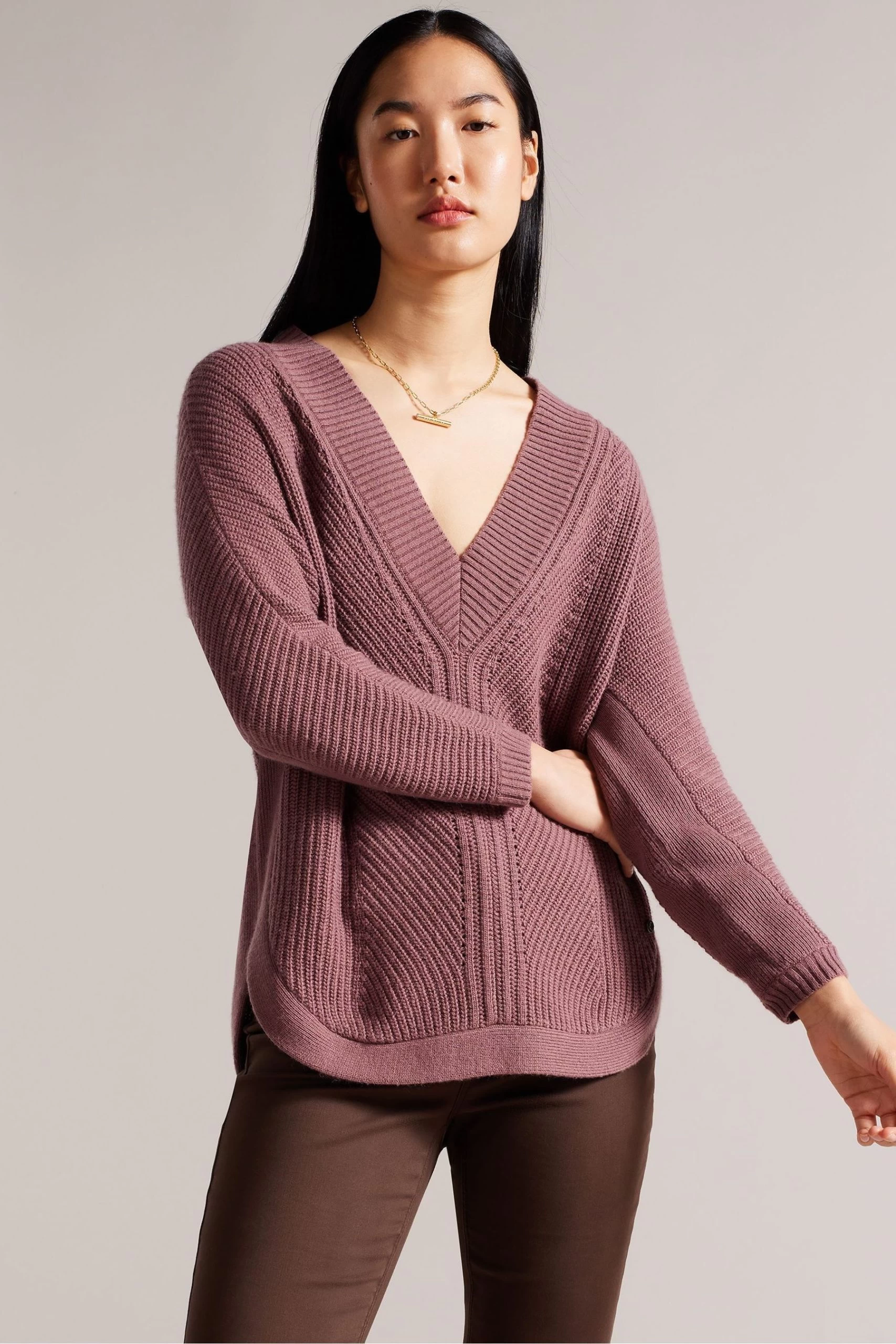 Ted Baker Natural Lerissa Engineered Slouchy V-Neck Sweater 3 Ted Baker Natural Lerissa Engineered Slouchy V-Neck Sweater