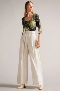 Ted Baker Light Green Jolien Scoop Neck Fitted T-Shirt 9 Ted Baker Light Green Jolien Scoop Neck Fitted T-Shirt -Ted Baker Shop D40111s3