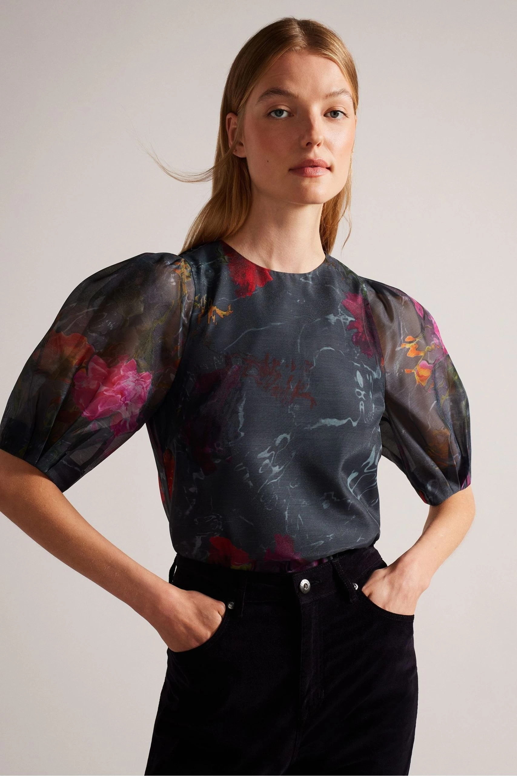 Ted Baker Ayymee Boxy Cropped Black Top With Puff Sleeve 3 Ted Baker Ayymee Boxy Cropped Black Top With Puff Sleeve