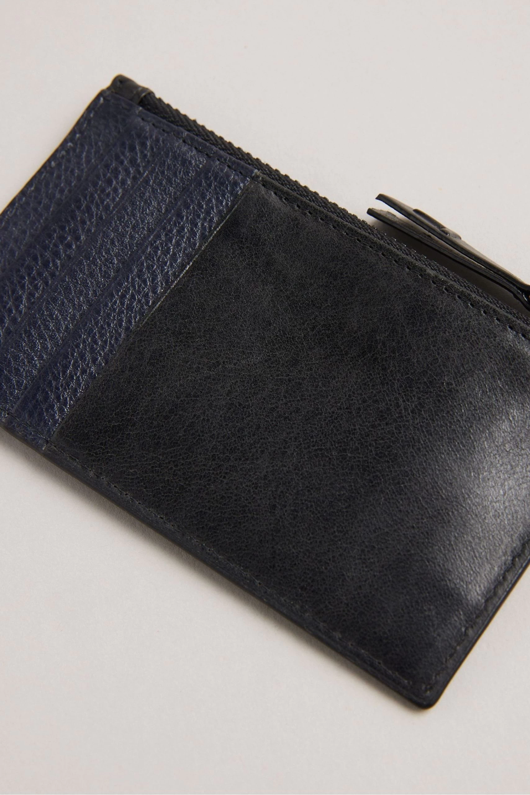Ted Baker Fineas Black Waxy Leather Cardholder 5 Ted Baker Fineas Black Waxy Leather Cardholder - Image 3
