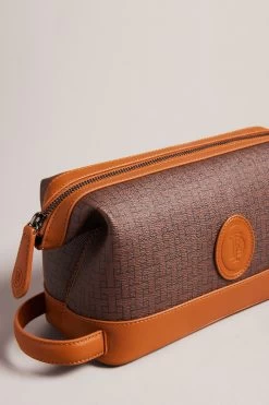 Ted Baker Brown Tobels Monogram Washbag -Ted Baker Shop D57168s3