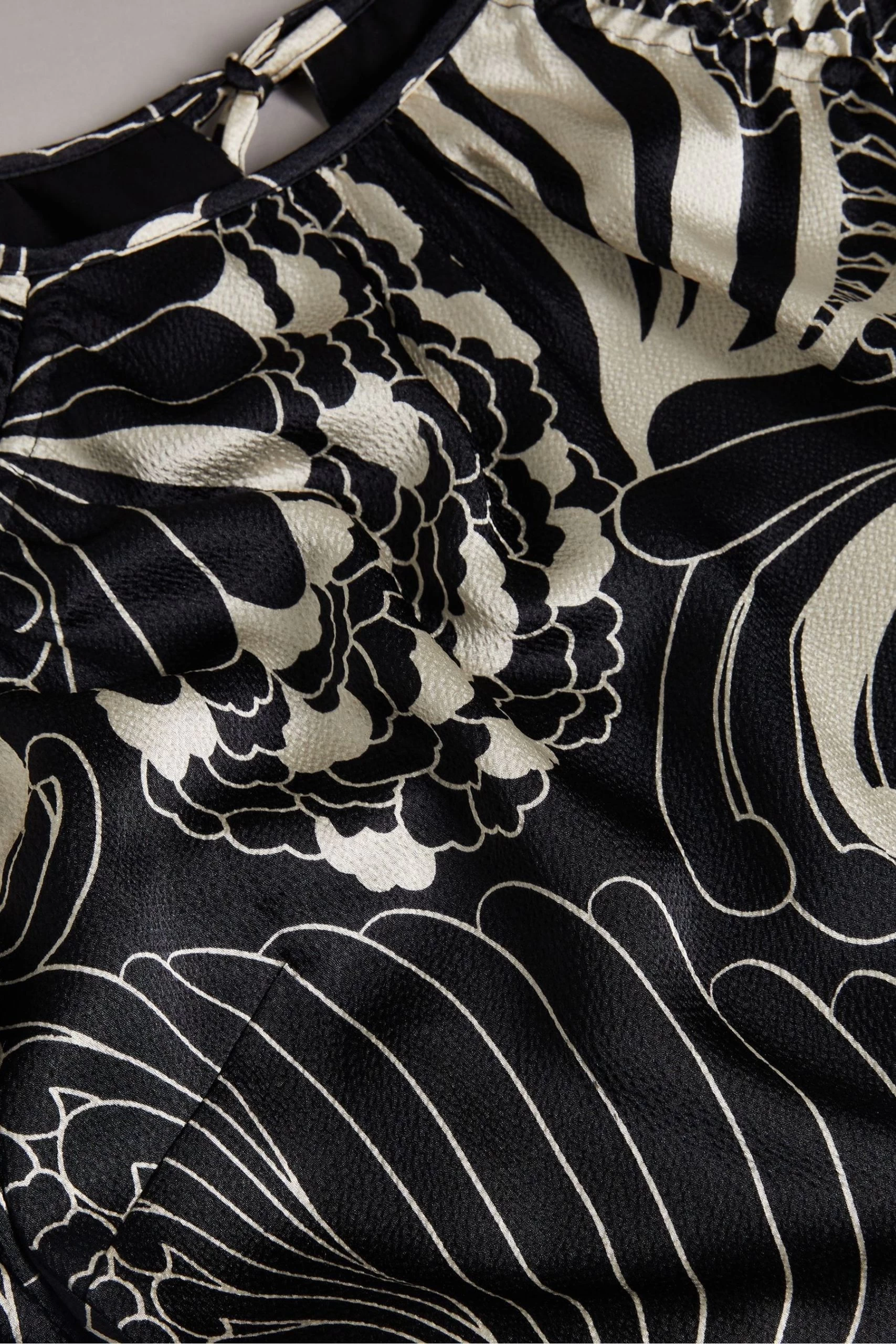 Ted Baker Faridda Black Printed Mini Dress With Puff Sleeves 7 Ted Baker Faridda Black Printed Mini Dress With Puff Sleeves - Image 5