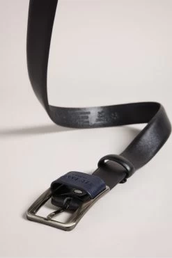 Ted Baker Koen Black Centre Bar Buckle Belt 8 Ted Baker Koen Black Centre Bar Buckle Belt -Ted Baker Shop D73543s3