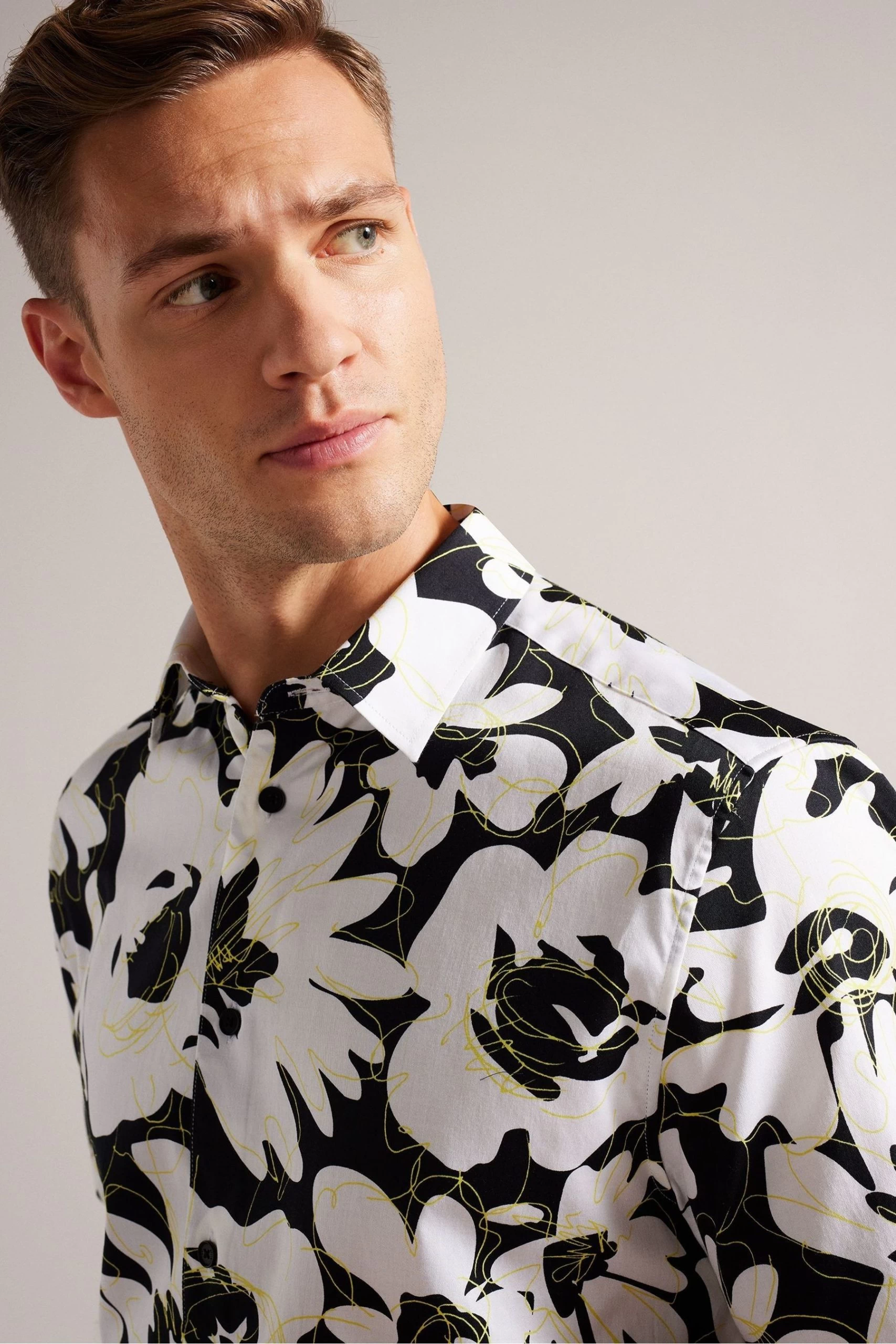Ted Baker Yellow Altun Short Sleeves Floral Print Shirt 6 Ted Baker Yellow Altun Short Sleeves Floral Print Shirt - Image 4