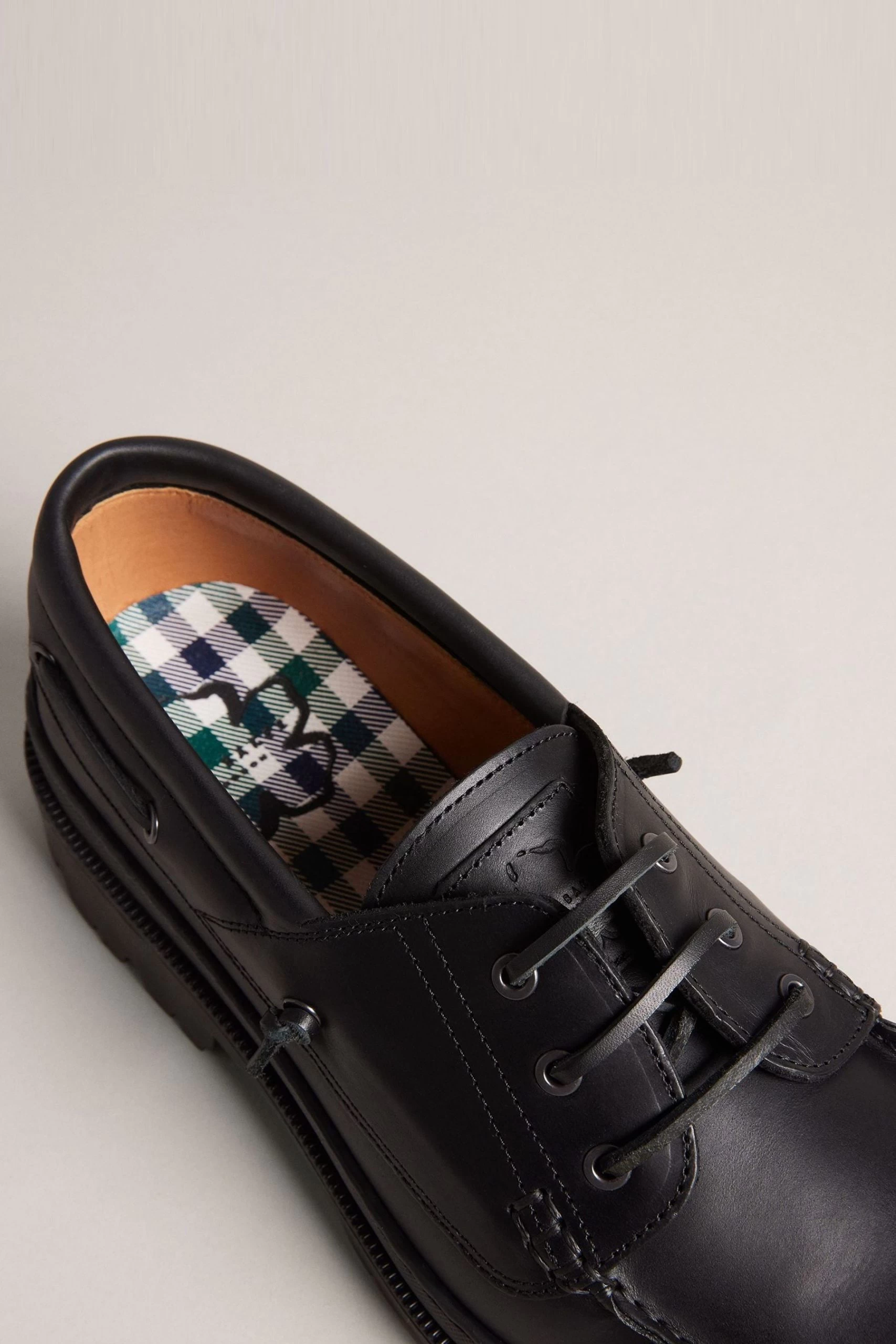 Ted Baker Cedrikl Black Waxy Leather Boat Shoes 6 Ted Baker Cedrikl Black Waxy Leather Boat Shoes - Image 4