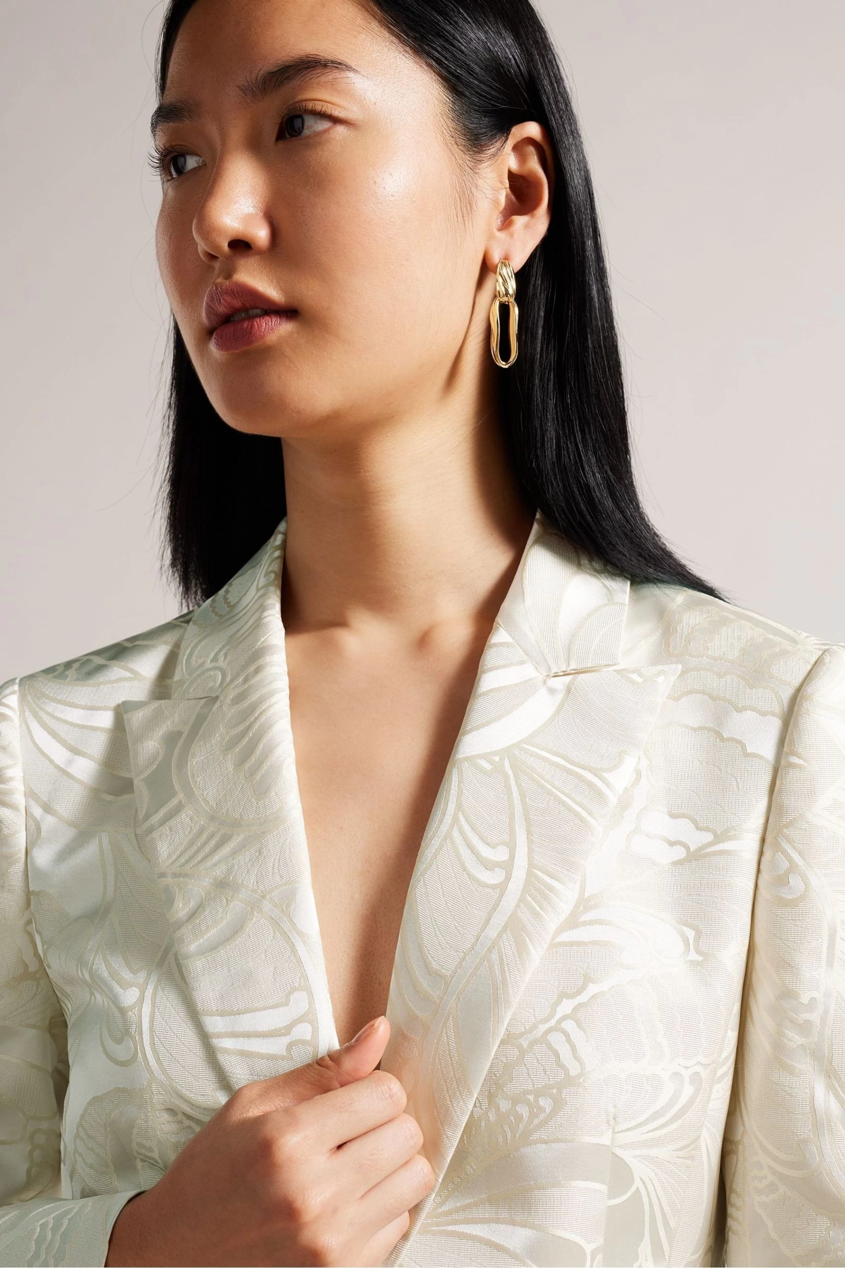 Ted Baker Majia Natural Single Breasted Slim Fit Jacquard Jacket 6 Ted Baker Majia Natural Single Breasted Slim Fit Jacquard Jacket - Image 4