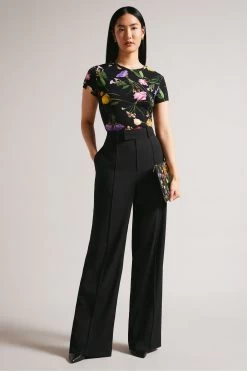 Ted Baker Vikina Black Printed Fitted T-Shirt 8 Ted Baker Vikina Black Printed Fitted T-Shirt -Ted Baker Shop D89339s3