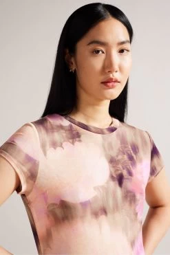 Ted Baker Yazmean Pink Coral Printed Fitted T-Shirt 10 Ted Baker Yazmean Pink Coral Printed Fitted T-Shirt -Ted Baker Shop D89340s4