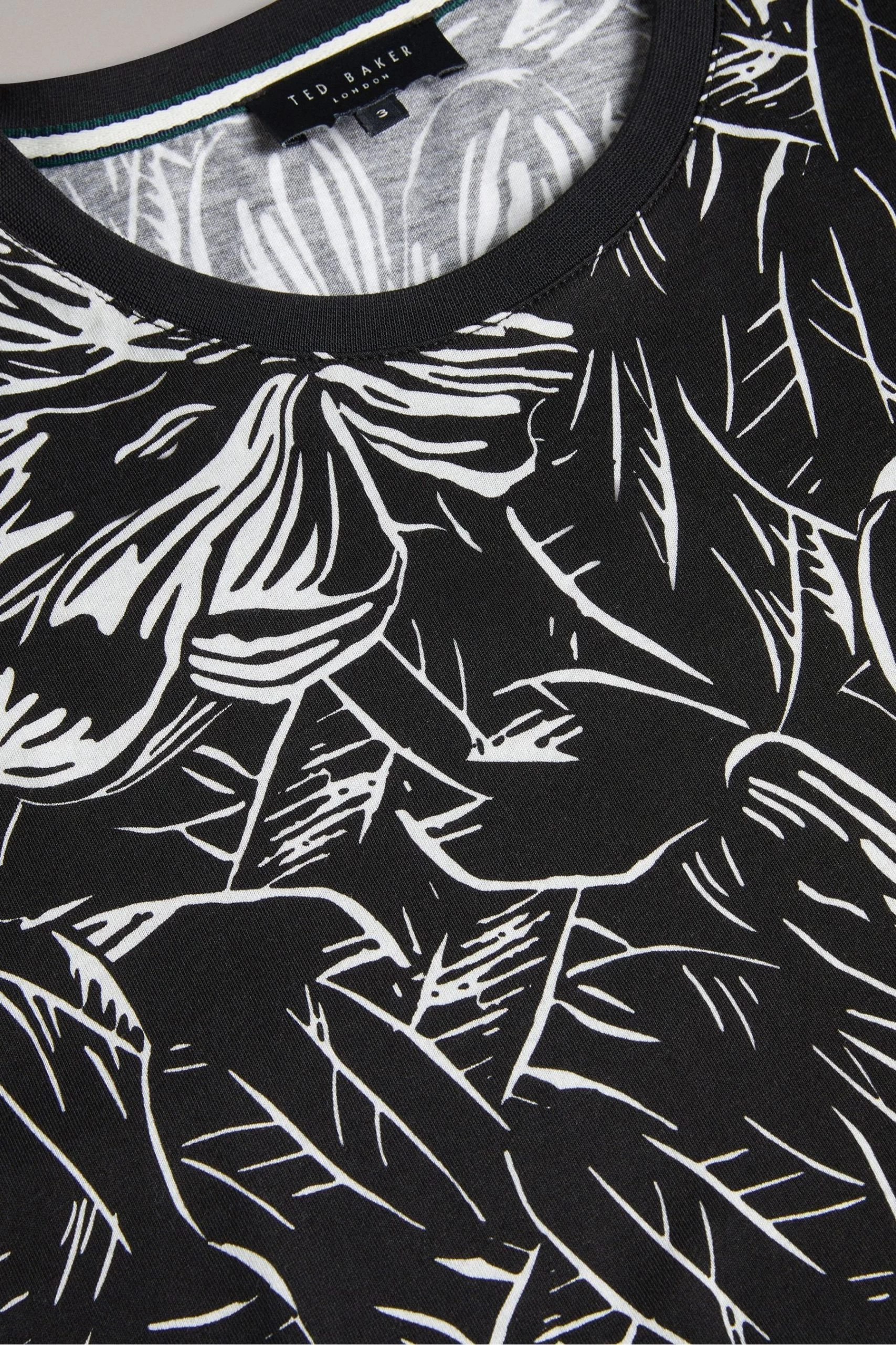 Ted Baker Vennel Black Short Sleeved Printed T-Shirt 7 Ted Baker Vennel Black Short Sleeved Printed T-Shirt - Image 5