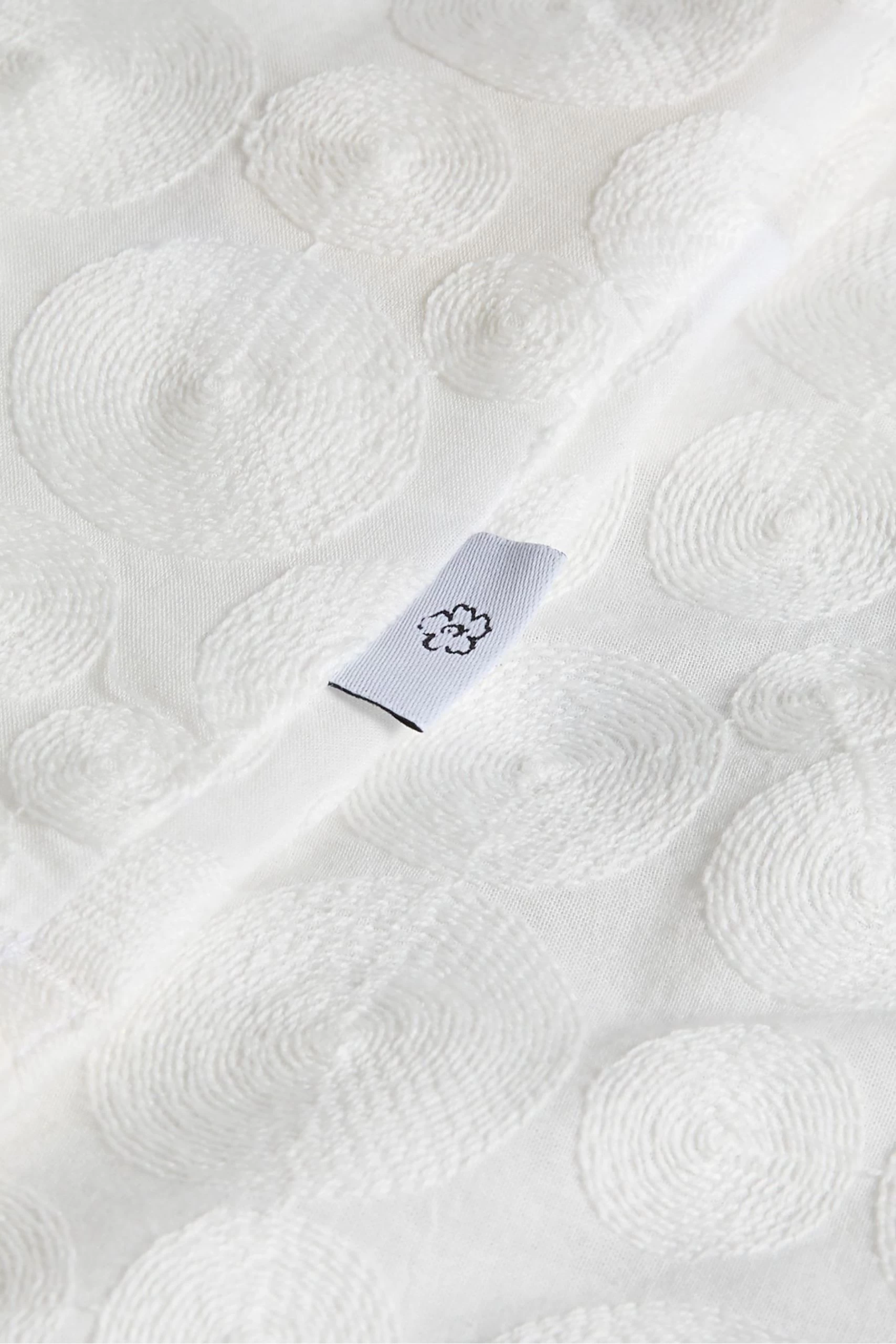 Ted Baker Allbury White Short Sleeve Embroidered Shirt 6 Ted Baker Allbury White Short Sleeve Embroidered Shirt - Image 4