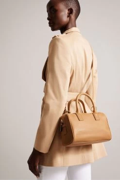 Ted Baker Natural Daralia Camel Branded Webbing Holdall Bag 11 Ted Baker Natural Daralia Camel Branded Webbing Holdall Bag -Ted Baker Shop N43057s5