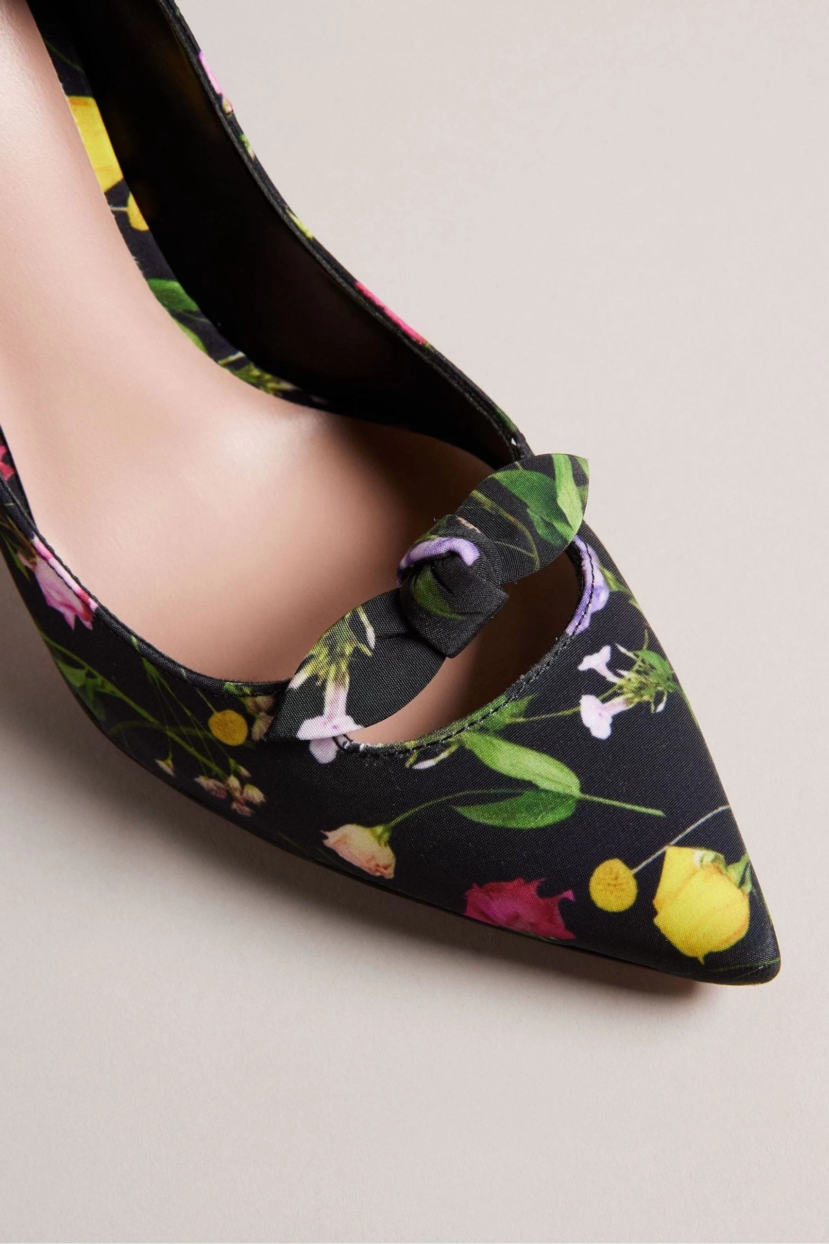 Ted Baker Telini Black Floral Printed Bow 100mm Court Heels 6 Ted Baker Telini Black Floral Printed Bow 100mm Court Heels - Image 4
