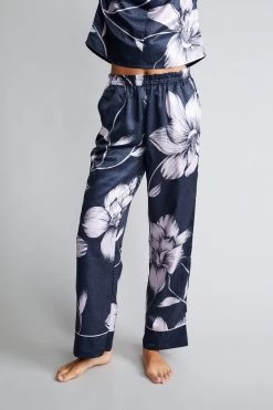 B By Ted Baker Navy Blue/Lilac Purple Jacquard Spot Satin Pyjama Set 14 B By Ted Baker Navy Blue/Lilac Purple Jacquard Spot Satin Pyjama Set -Ted Baker Shop T12 480s3