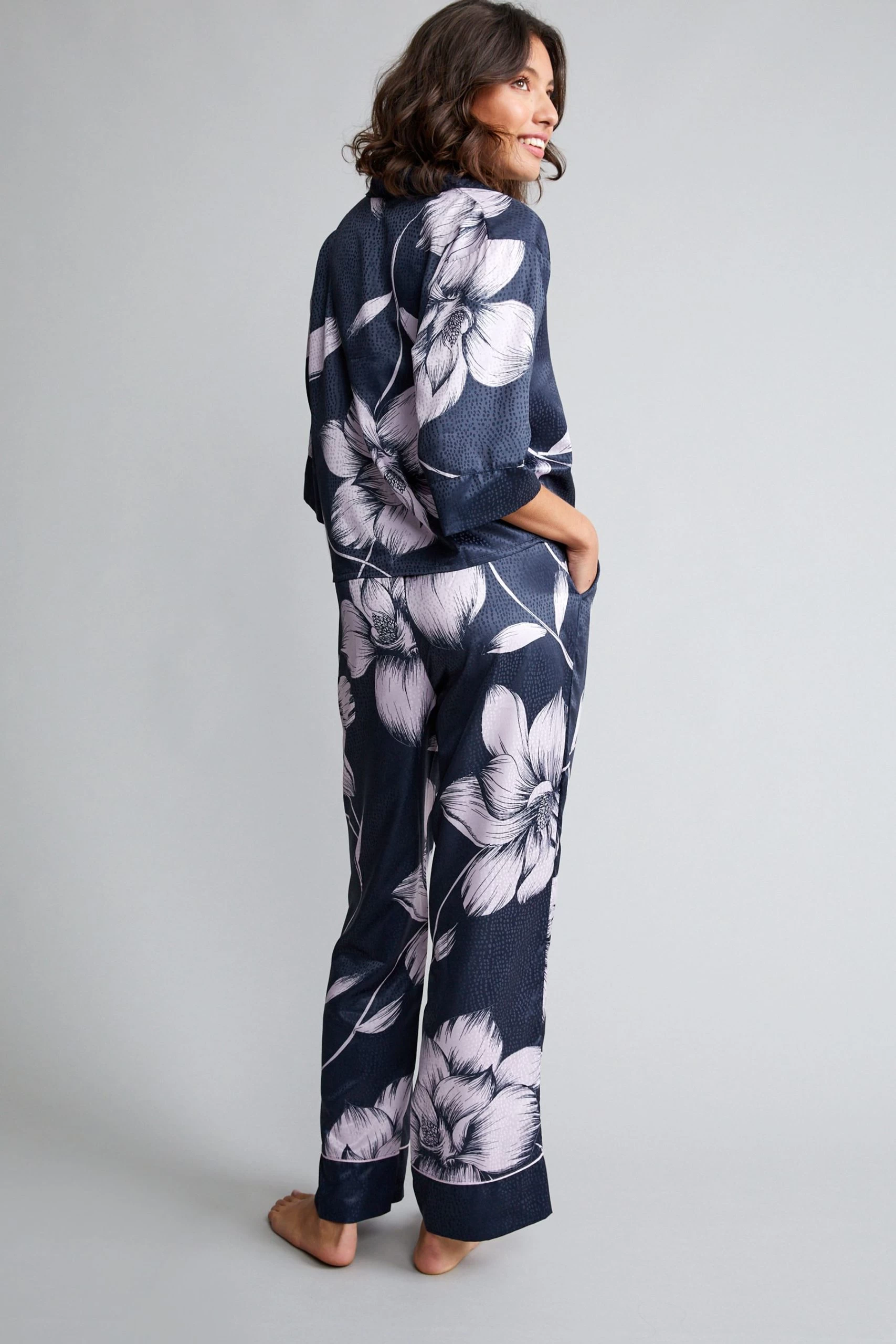 B By Ted Baker Navy Blue/Lilac Purple Jacquard Spot Satin Pyjama Set 6 B By Ted Baker Navy Blue/Lilac Purple Jacquard Spot Satin Pyjama Set - Image 4