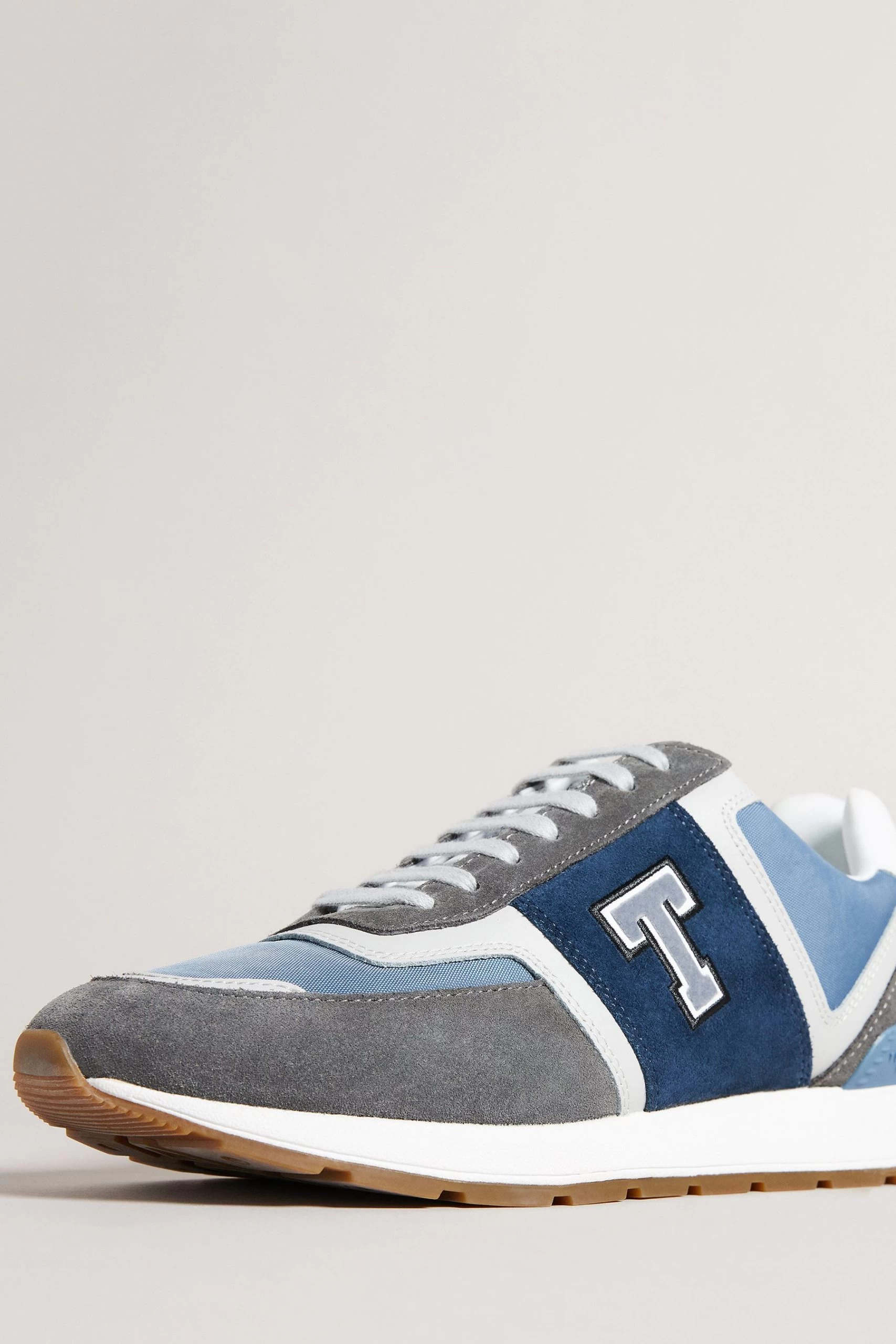 Ted Baker Gregory Charcoal Grey Retro T Runner Trainers 5 Ted Baker Gregory Charcoal Grey Retro T Runner Trainers - Image 3