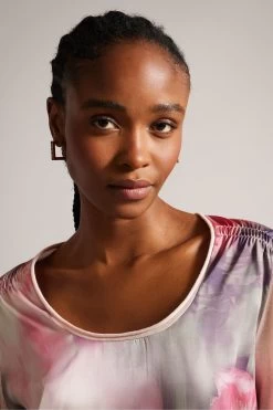 Ted Baker Pink Lusindi Coral Woven Front V-Neck Sweater 12 Ted Baker Pink Lusindi Coral Woven Front V-Neck Sweater -Ted Baker Shop U29683s4