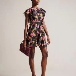 Ted Baker CROCEY Deep Purple Croc Envelope Pouch Bag 13 Ted Baker CROCEY Deep Purple Croc Envelope Pouch Bag -Ted Baker Shop ted baker 253578 dp purple crocey deep purple imitation croc envelope pouch bag lifestyle v2