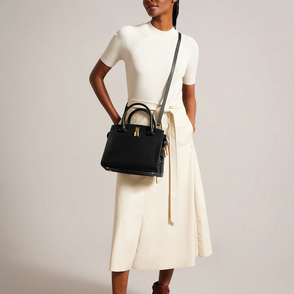 Ted Baker MYFAIR Black Leather Padlock Medium Handbag 7 Ted Baker MYFAIR Black Leather Padlock Medium Handbag - Image 6